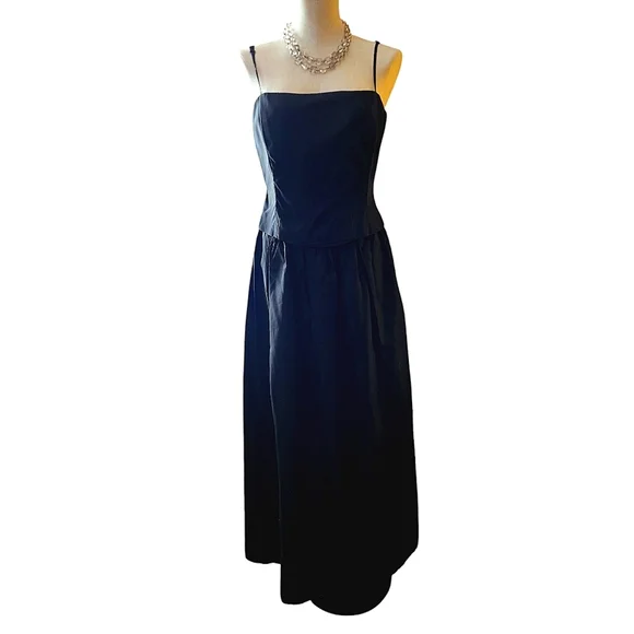 Holt Renfrew | Dresses | Taffeta Corset Top Ball Skirt | Poshmark Holt Renfrew | Dresses | Taffeta Corset Top Ball Skirt | Poshmark